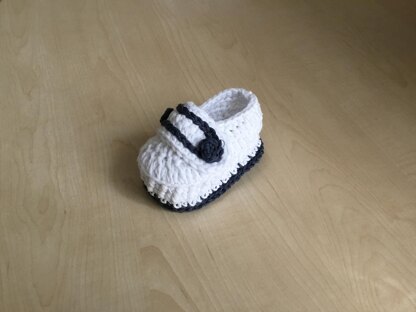 Baby Bootie & Hat Set N 264