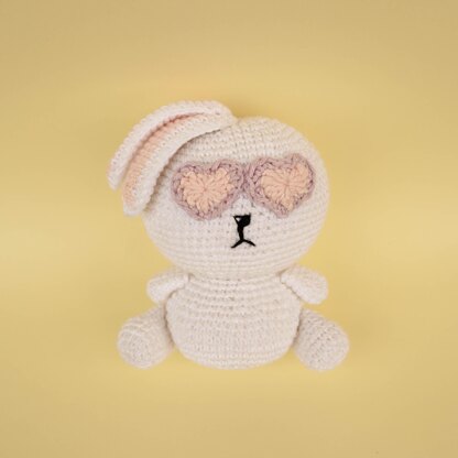 Chubby bunny amigurumi