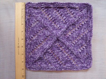 9" Lacy Blanket Square