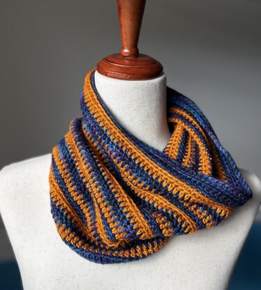 Gilded Twilight Cowl
