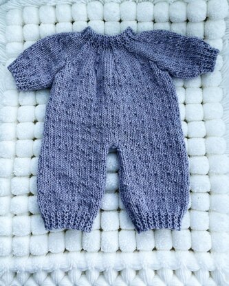 Dolls Bodysuit and Hat (no 125) Knitting Pattern