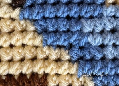 Summer Birds Table Runner