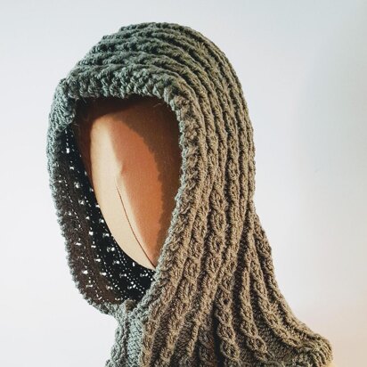 Wriggles Hooded Cowl