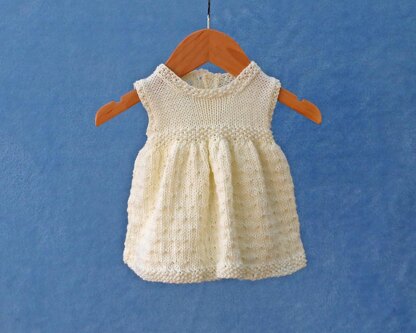 Dolls Dresses Knitting Pattern (no 122) to fit 16, 18, 20 inch or 41, 46, 51 cms doll