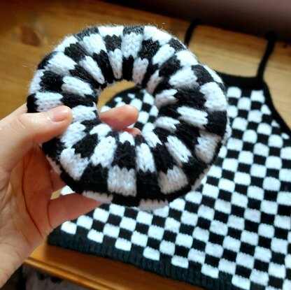 Harmon Checkerboard Scrunchie