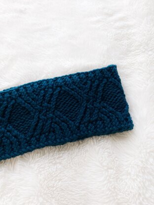 Cable Knit Headband Pattern | Cabled