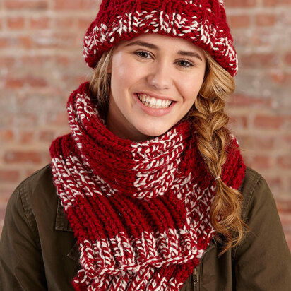 Simple Knit Crimson Hat and Scarf in Lion Brand Wool-Ease Thick & Quick - L30086