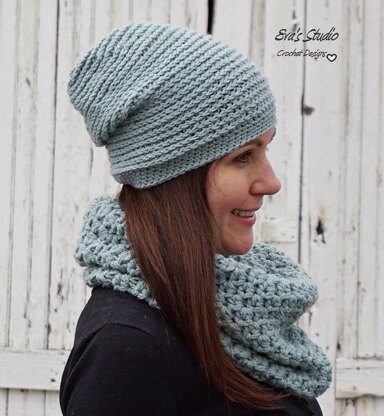 Crochet Women's Hat and Neck Warmer