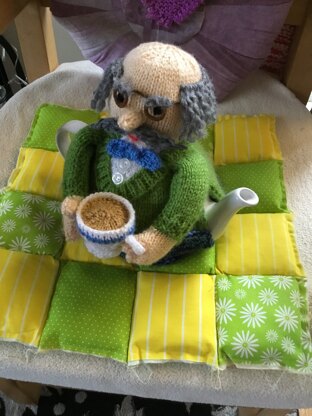 Grandpa tea cosy