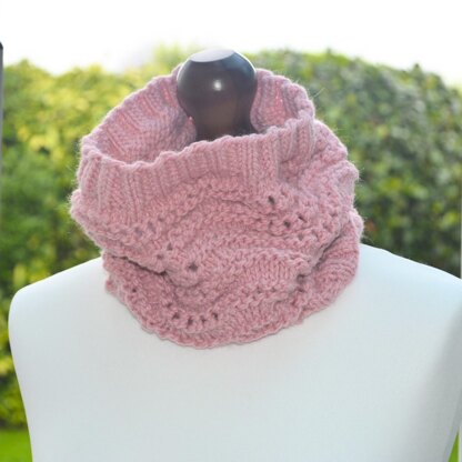 The Cassia Cowl