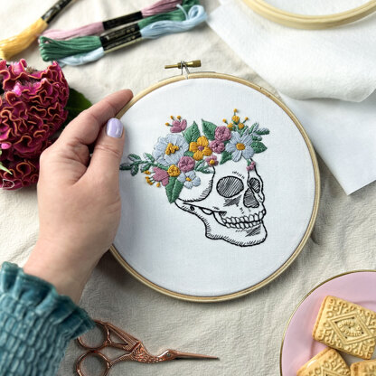 The Make Box Floral Skull Embroidery Kit - 22x19.5x2.5