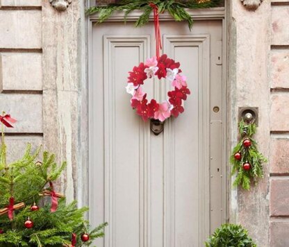 Poinsettia Christmas Ring