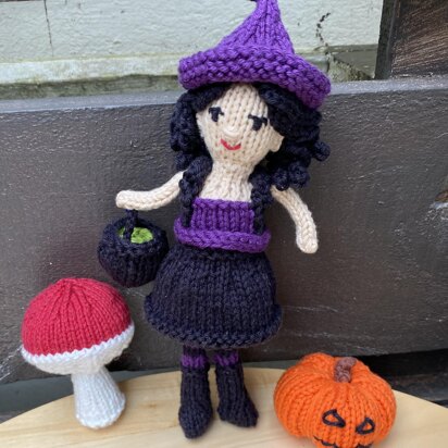 Willow the Witch Knitting Pattern - knitting pattern