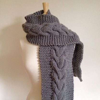 Horseshoe Cable Chunky Scarf