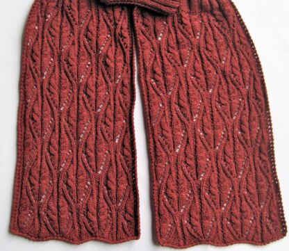 Glenrothes Cable Lace Scarf