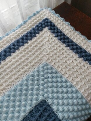 Bumpy Cake Baby Afghan