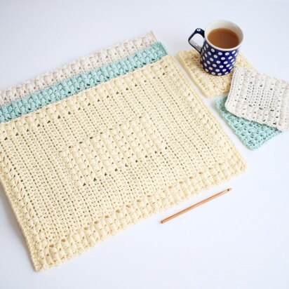 Sunny Hollow Placemat and Coaster Set