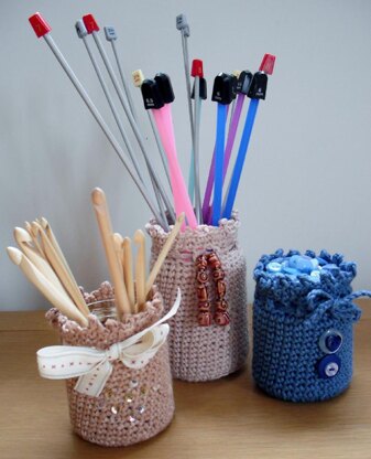 Simple crochet jar covers