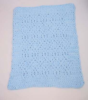 Intertwined Rhomb Blanket Pattern