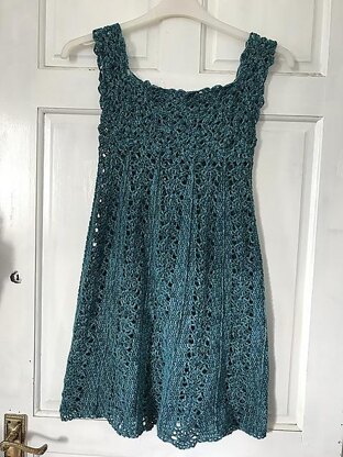 Summer Fizz Girl's Dress Crochet pattern by Artefacts | LoveCrafts