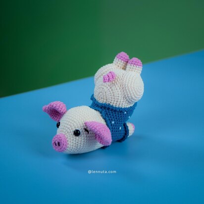 Cute Yoga Pig Amigurumi