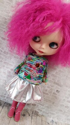 Super Simple Square sweater for 12" Blythe doll