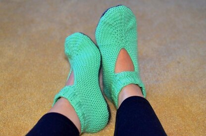 Simple Garter Adult Slippers