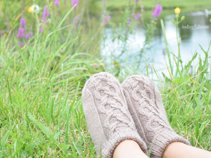 Cable knit socks
