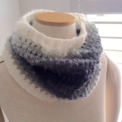 Eyelet Cowl