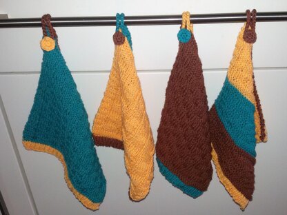 Gestricktes Spültuch-Quartett "Karo" mit Aufhänger