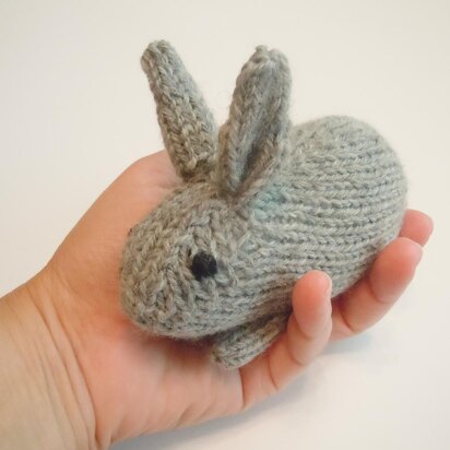 Henry's Bunny - knitting pattern