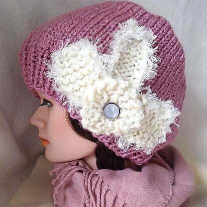 749 HAT with KNIT FLOWER