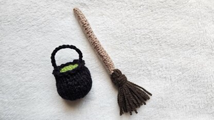 Knitted Witch