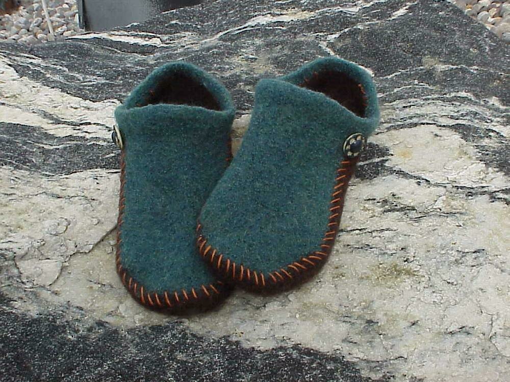 EZ 2 Needle Felted Slipper Pattern Knitting pattern by Kris Basta Knitting Patterns LoveCrafts