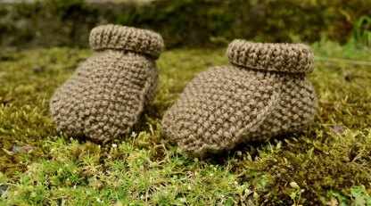 Moss Stitch Baby Boots