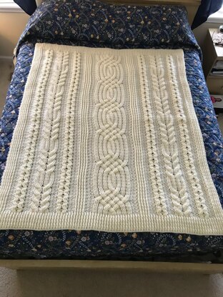 Bonnie's Winter Cabled Throw