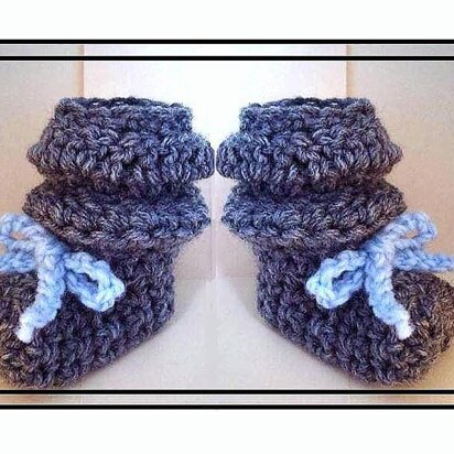 643 SLOUCHIE BOOTIES, Newborn to 4 yrs.