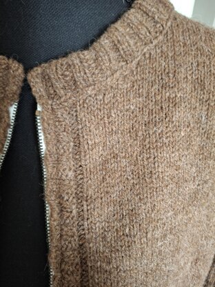 KIRKHILL, a woollen cardigan for women and men