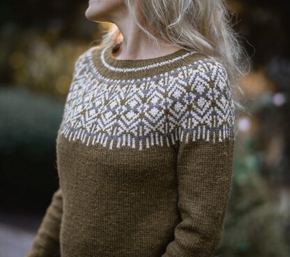 Holinn Sweater