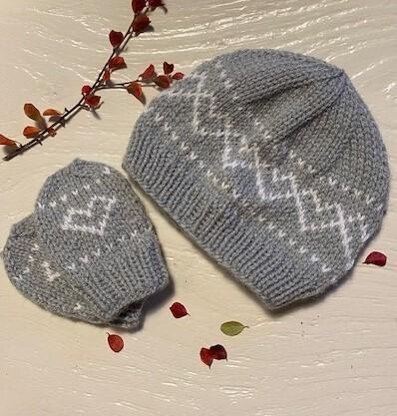 Love in the Round Newborn Hat & Mittens