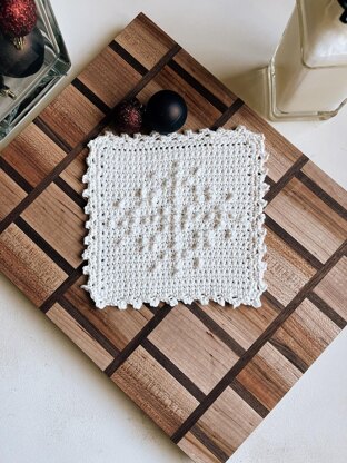 The Holiday Snowflake Dishcloth