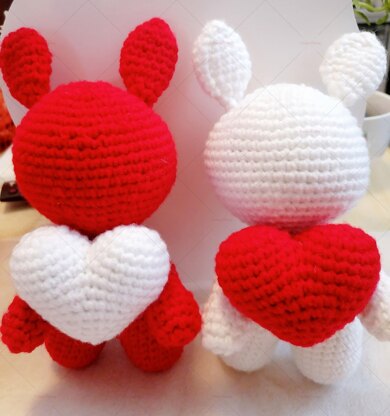 CROCHET BUNNY with heart pattern PDF in English