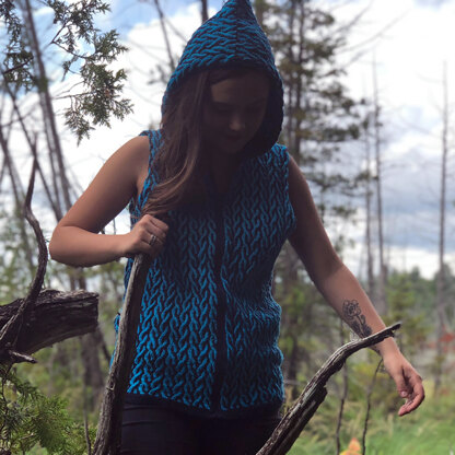 Koigu Cabled Hoodie PDF