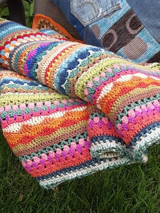 Striped Mixed Stitches Lapghan