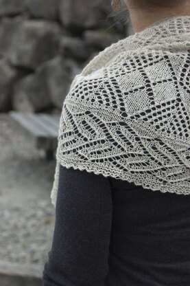 Brackenhill Shawlette