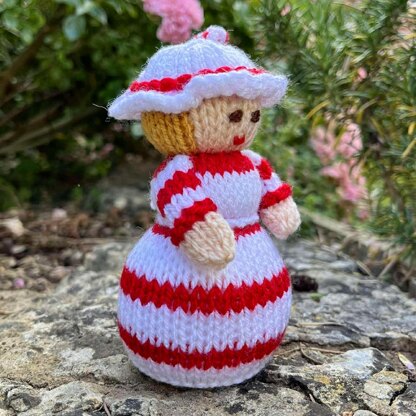 Christmas Doll Knitting Pattern - Toy Knitting Pattern