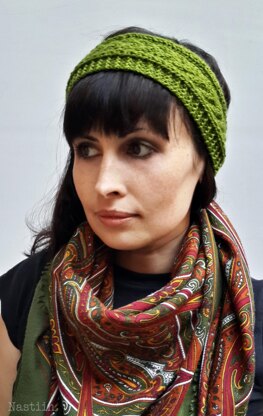 Annikka cable knit headband