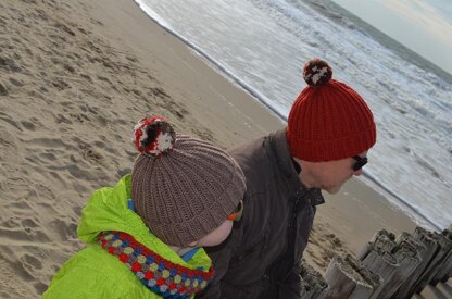 Pom-pommy hat