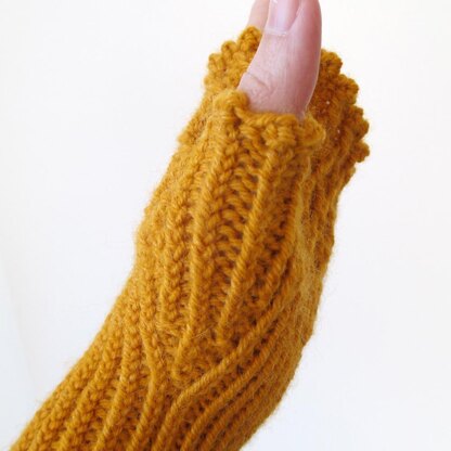 Trellis Fingerless Gloves