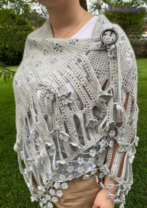 The Tangled Garden Shawl